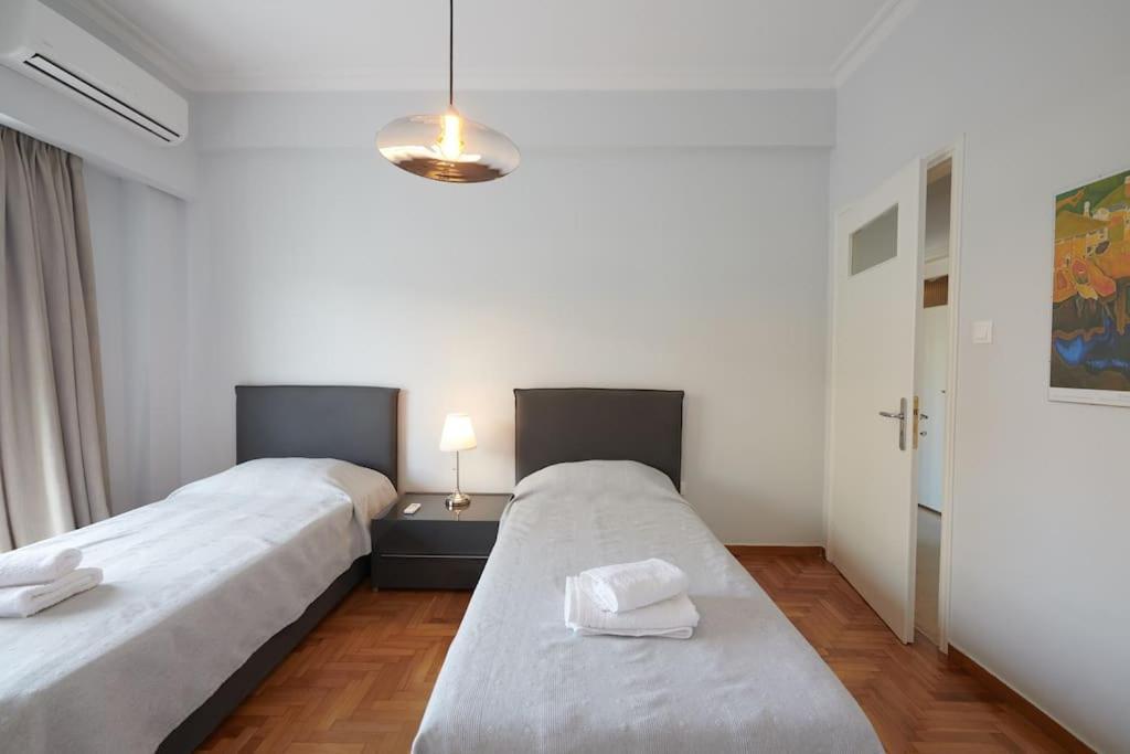 Apartment In The Heart Of The City Athen Exterior foto