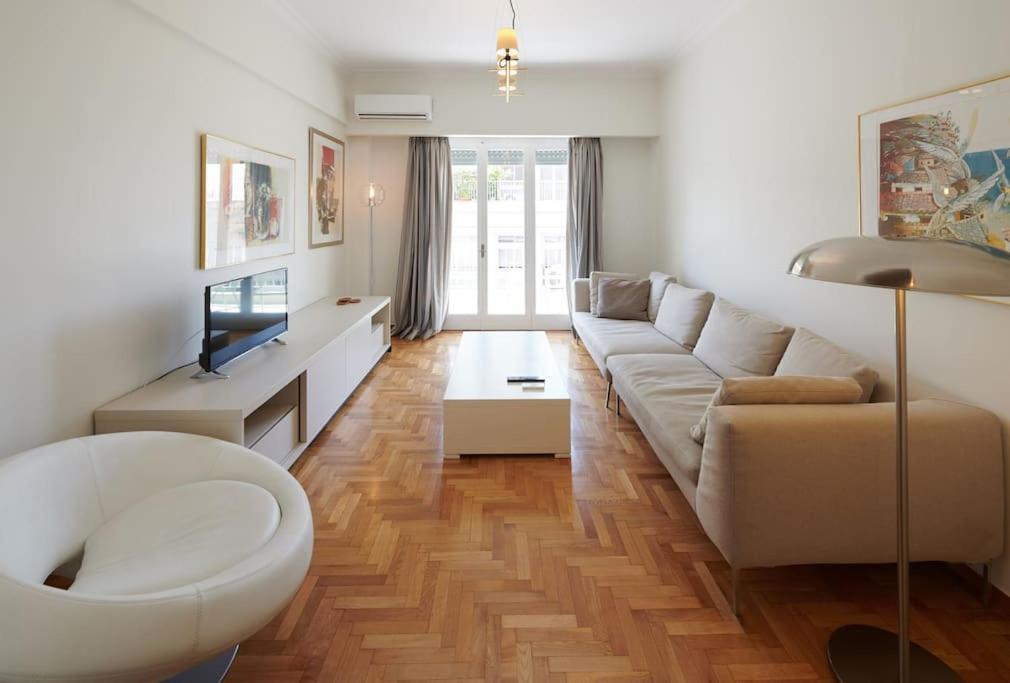 Apartment In The Heart Of The City Athen Exterior foto