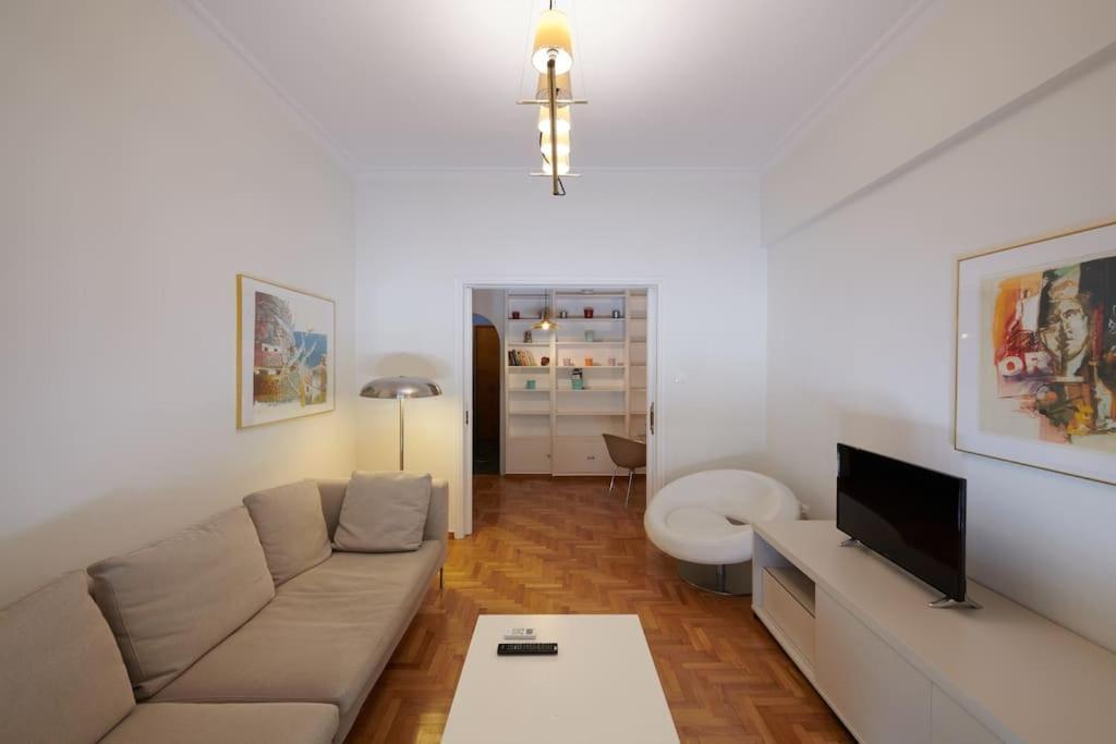 Apartment In The Heart Of The City Athen Exterior foto