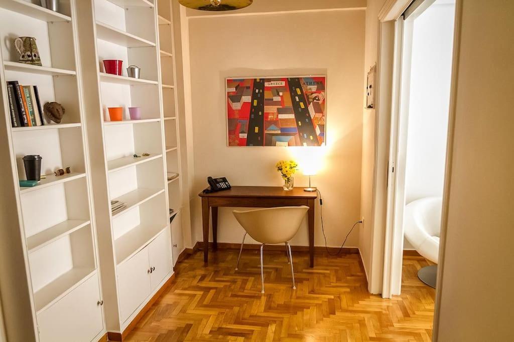 Apartment In The Heart Of The City Athen Exterior foto